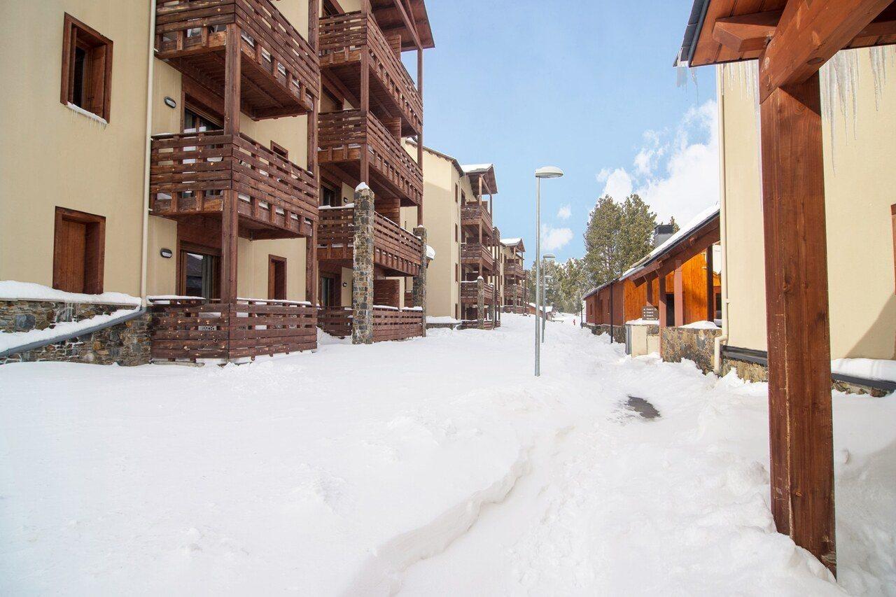 Vacanceole - Les Chalets De L'Isard Лез-Англь Экстерьер фото