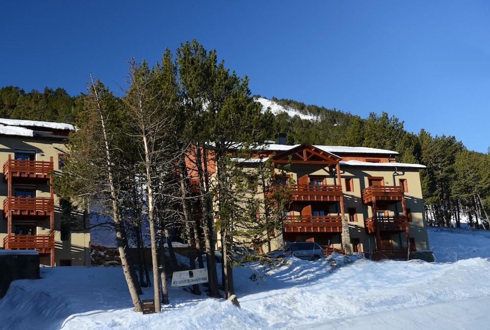 Vacanceole - Les Chalets De L'Isard Лез-Англь Экстерьер фото